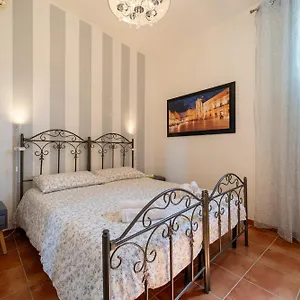 https://casa-dei-mori-ortigia.sicilyhotelsitaly.net